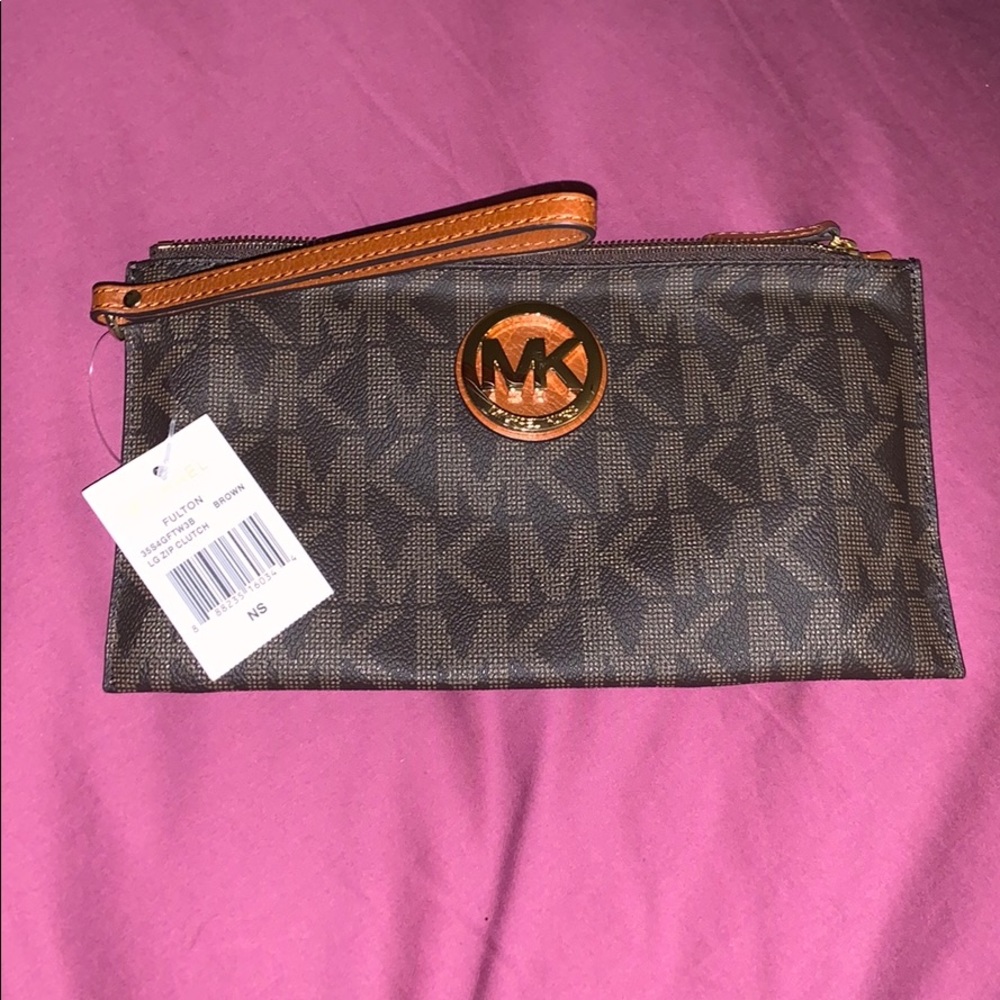 NWT MK wristlet